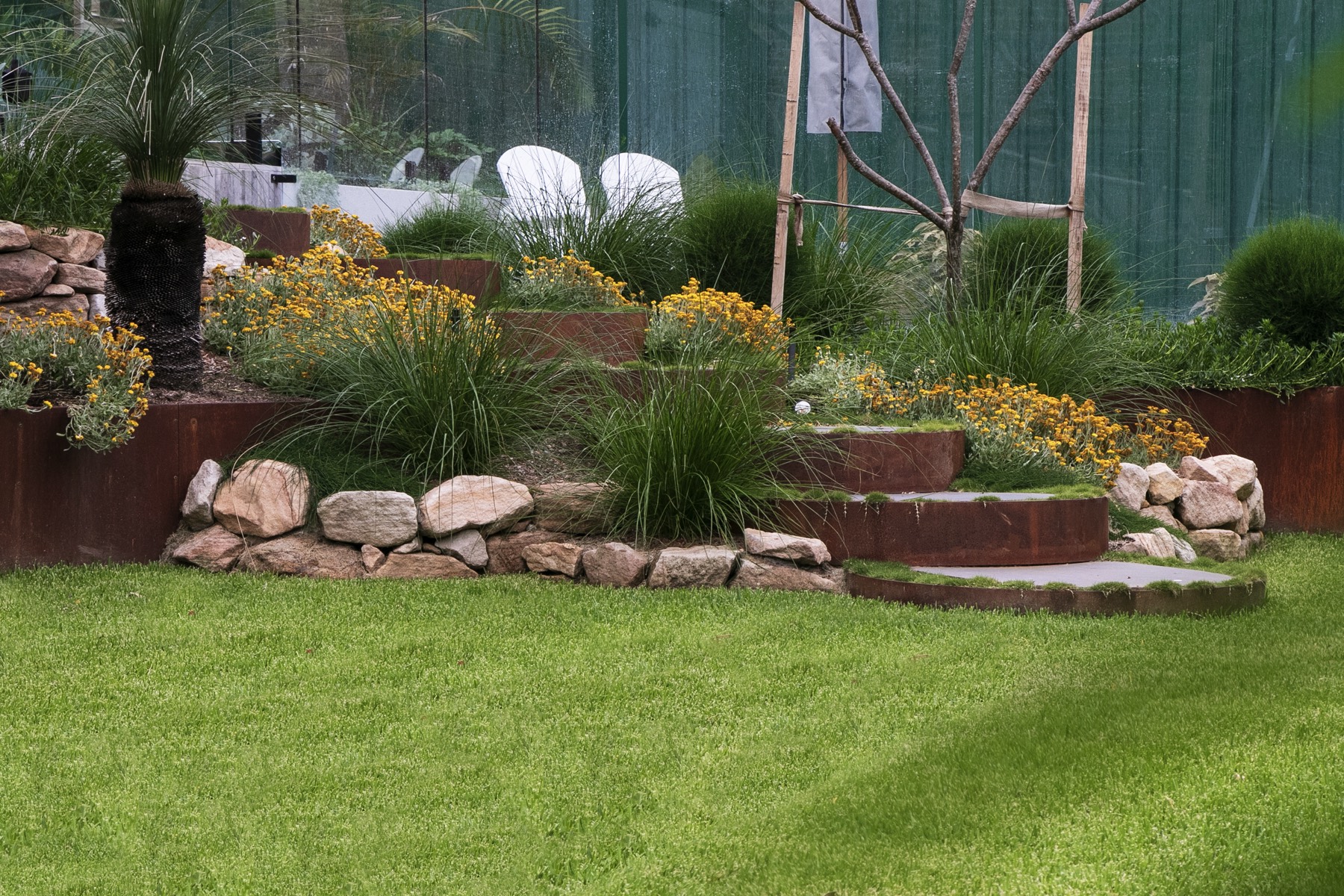 SHAPESCAPER steel landscaping project