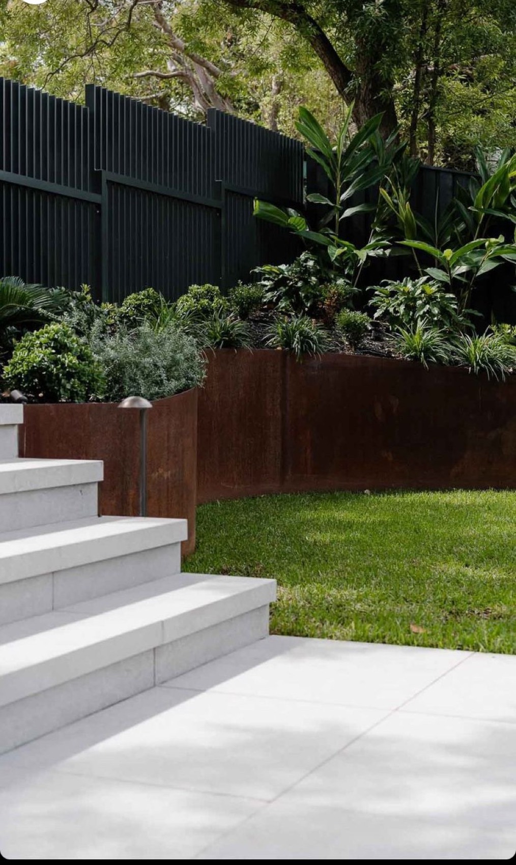 SHAPESCAPER steel landscaping project